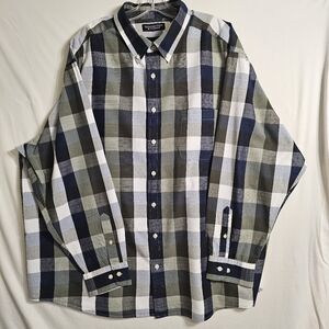 Pre-owned checkard button-down shirt. Size 2XB